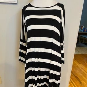 Agnes and Dora black and white walker dress